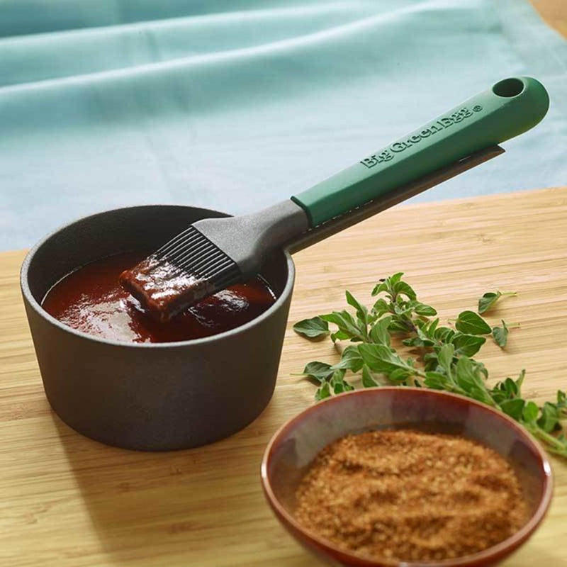 Big Green Egg 117663 Cast Iron Sauce Pot with Basting Brush