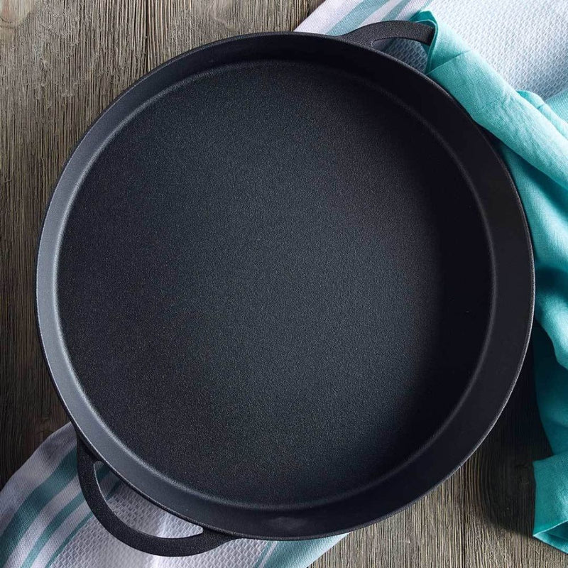Big Green Egg 118233 Cast Iron Skillet 14 inch