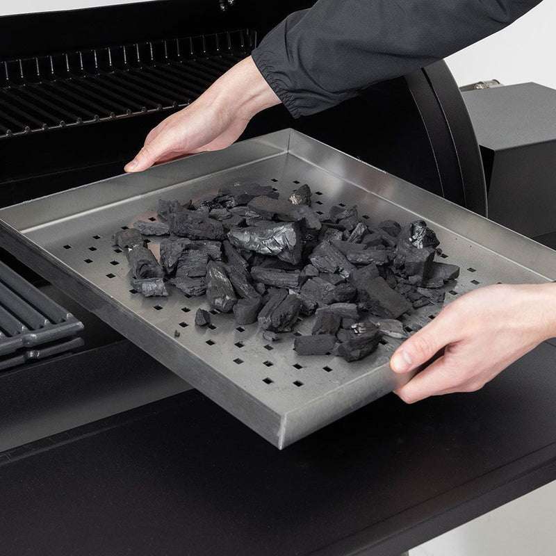 Broil King Regal Offset 400 Freestanding Charcoal Smoker