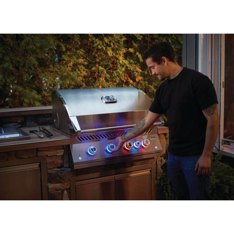 Napoleon Built-in 700 Series 32 RB Gas Grill With infrared Rear Burner