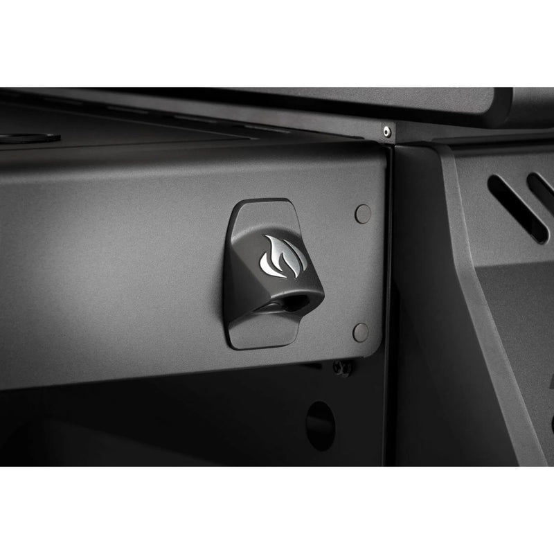 Napoleon Rogue Pro Phantom 30-Inch Freestanding Gas Griddle | GW STORE