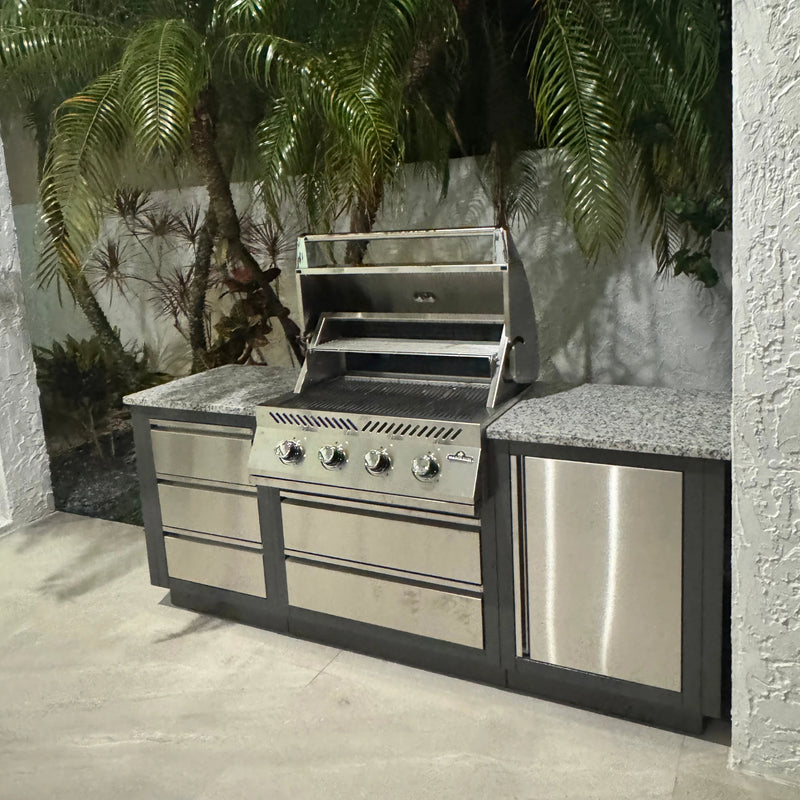 Napoleon Oasis 100 Outdoor Kitchen Island w/ Built-in 500 Series 32 Propane Grill  & Valet Gray Granite Countertop