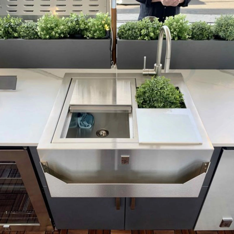 Hestan 30″ Outdoor Refreshment Center with Insulated Sink, Ice Bin & Faucet | GW STORE