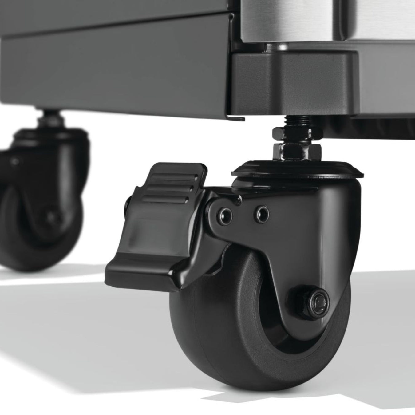 Napoleon New Prestige® 665 RSIB Freestanding Gas Grill w/ Infrared Side and Rear Burner | GW STORE