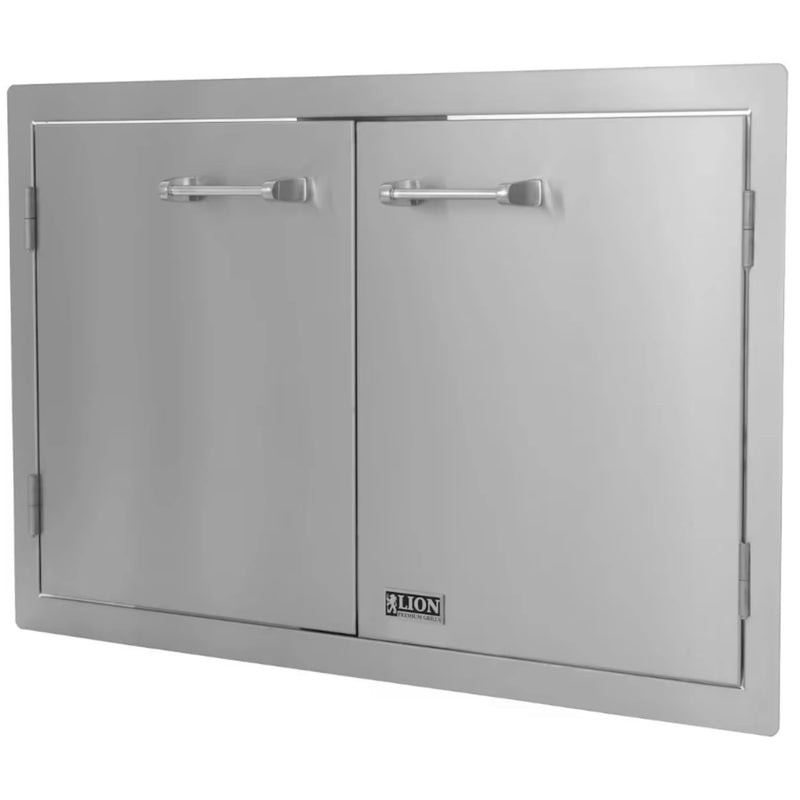 Double Door w/ Towel Rack 33" x 22"